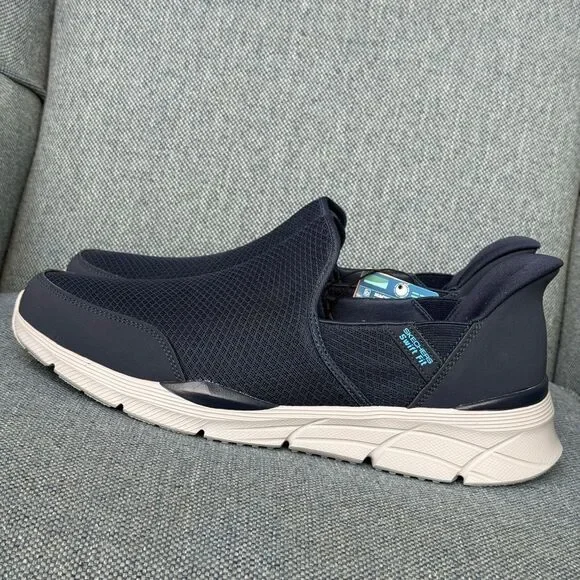 Skechers Men's Navy Equalizer 4.0 Hands Free Swift Fit Slip-On Shoes size 12